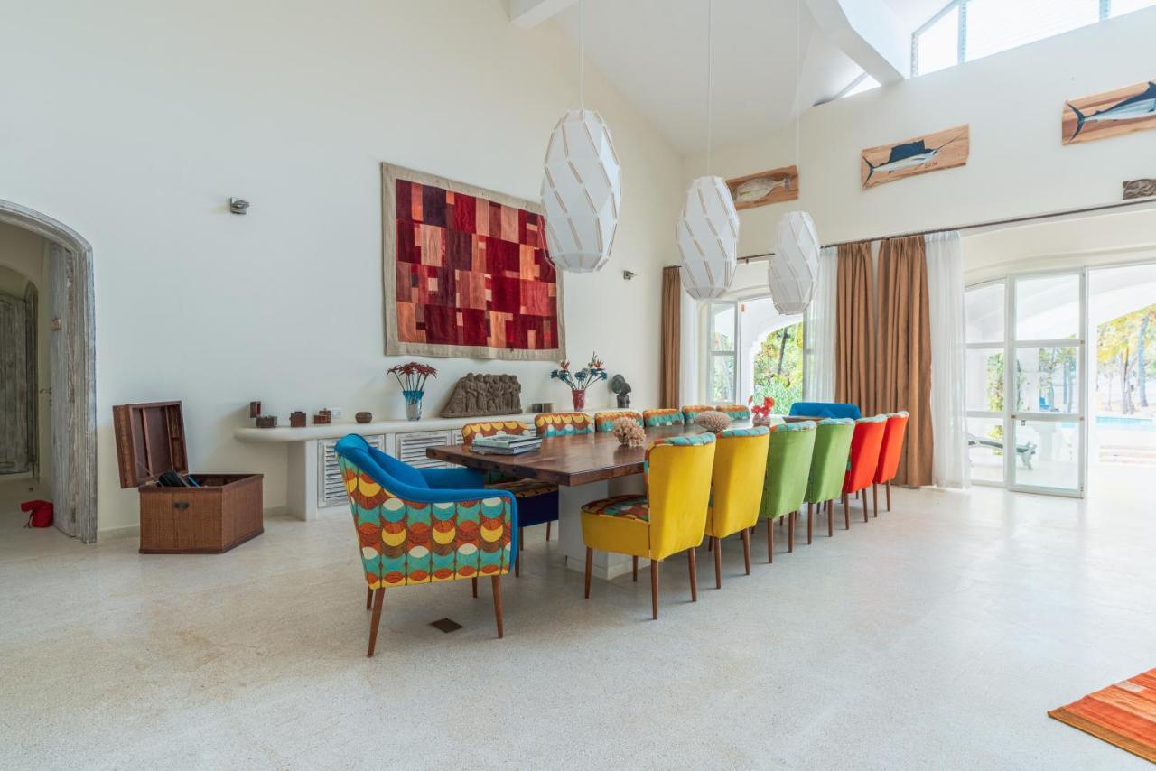 Zumzum Beach House Panzió Kinondo Kültér fotó