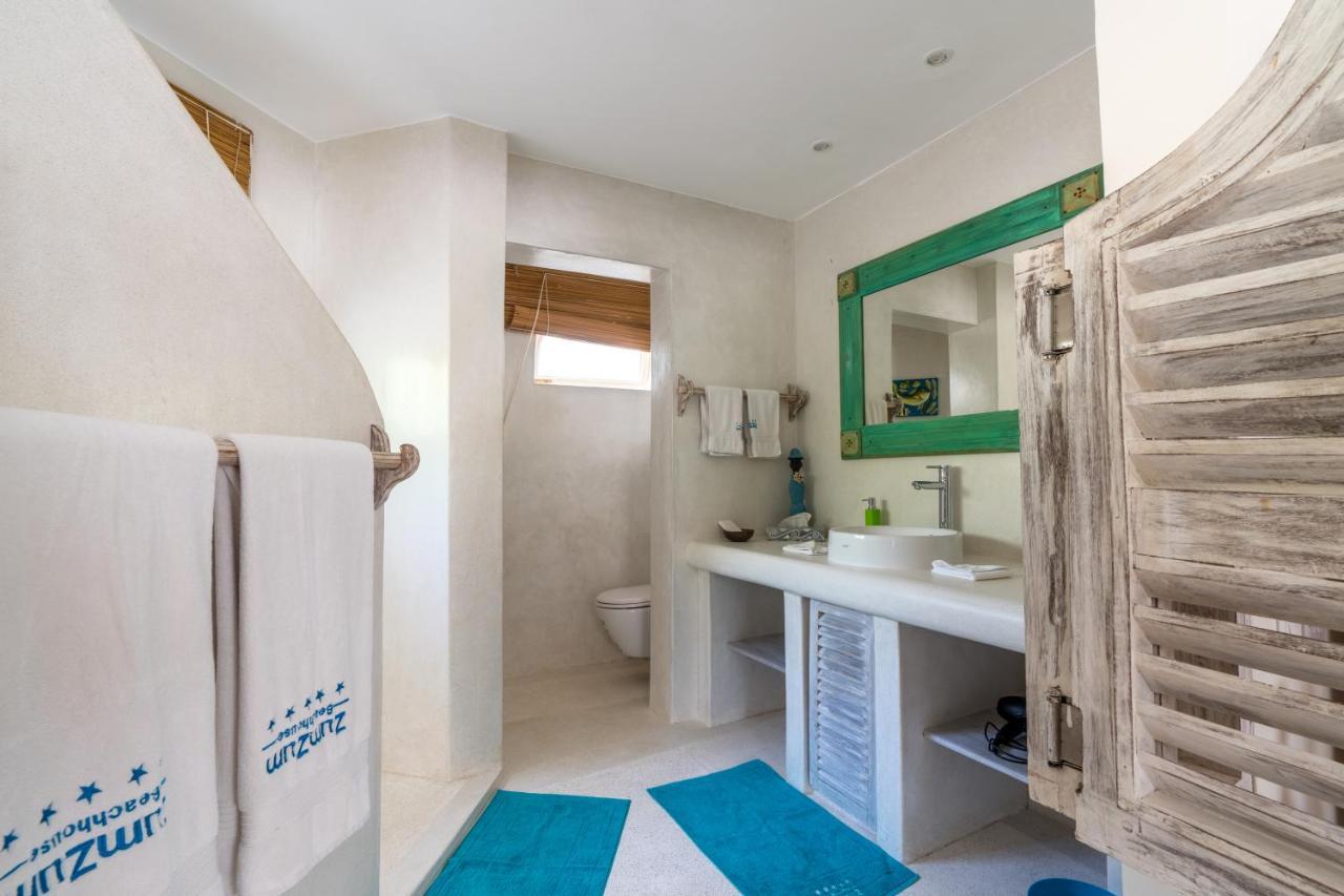 Zumzum Beach House Panzió Kinondo Kültér fotó